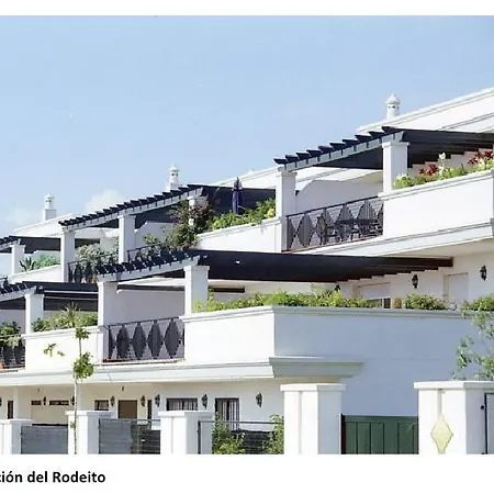 Bonito En Nueva Andalucia Apartamento Marbella