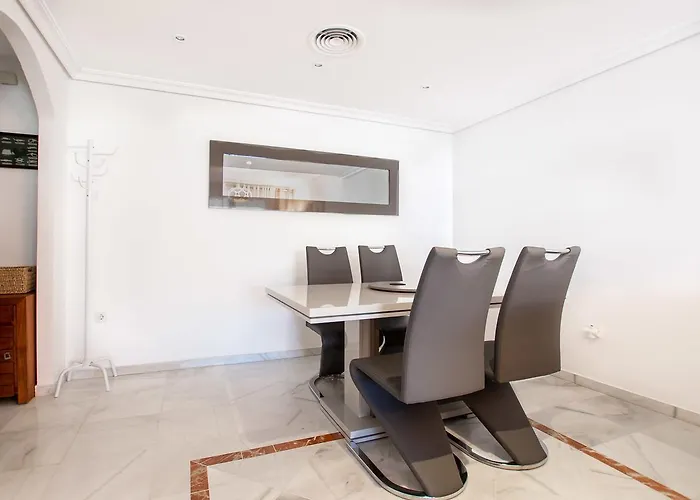 Bonito En Nueva Andalucia * Marbella