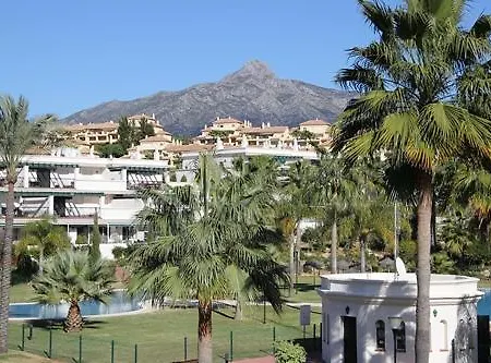 Bonito En Nueva Andalucia ماربيا