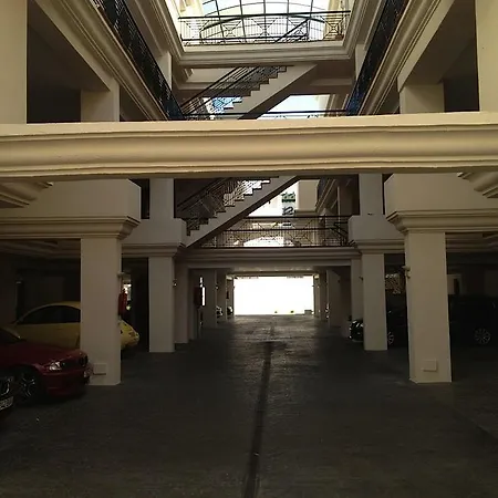 Bonito En Nueva Andalucia Appartement Marbellac