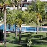 Bonito En Nueva Andalucia * 马尔韦利亚
