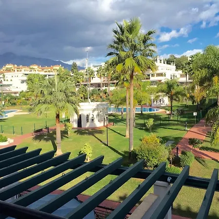 Bonito En Nueva Andalucia 马尔韦利亚