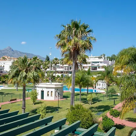 公寓 Bonito En Nueva Andalucia